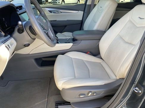 Used 2019 Cadillac XT5 Luxury image 9