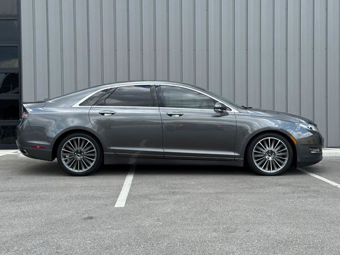 Used 2016 Lincoln MKZ AWD w/ Equipment Group 300A Reserve image 4