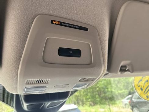 Used 2023 Ford Transit 250 Medium Roof AWD image 27