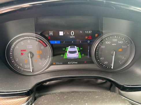 Used 2024 Cadillac XT5 Sportv w/ Platinum Package image 9