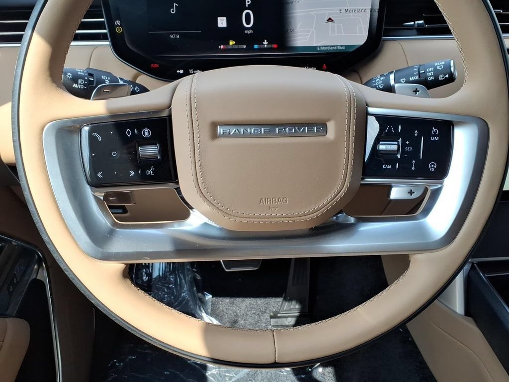 New 2026 Land Rover Range Rover Long Wheelbase SE AWD/4WD image 15