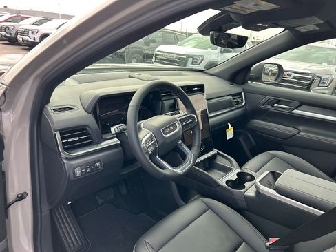 New 2026 GMC Terrain Elevation w/ Elevation Premium Package AWD/4WD image 18