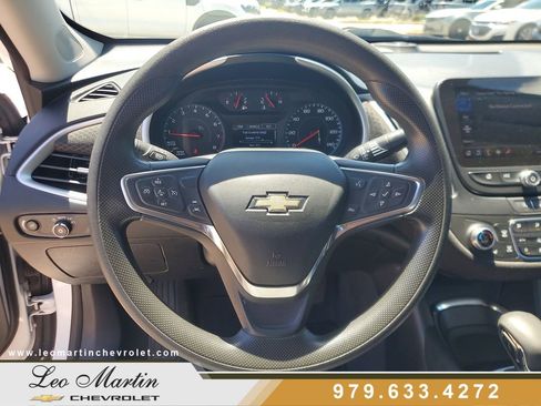 Used 2024 Chevrolet Malibu LT FWD image 18