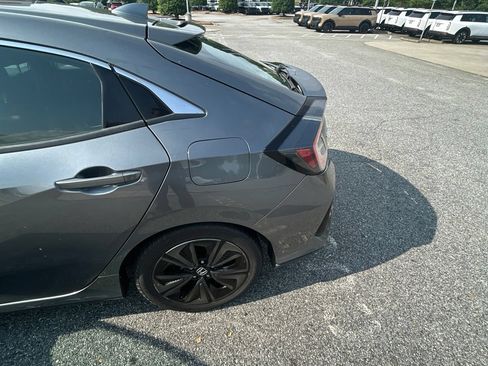 Used 2019 Honda Civic EX image 9