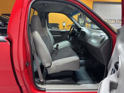 Used 1999 Ford F150 XL image 14