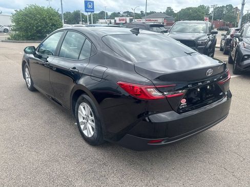 Used 2025 Toyota Camry LE w/ Convenience Package AWD/4WD image 5