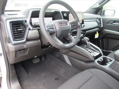 New 2026 GMC Canyon Elevation w/ Convenience Package RWD image 16