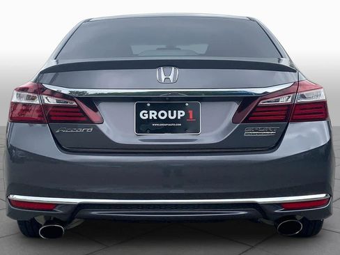 Used 2017 Honda Accord Sport Special Edition image 5