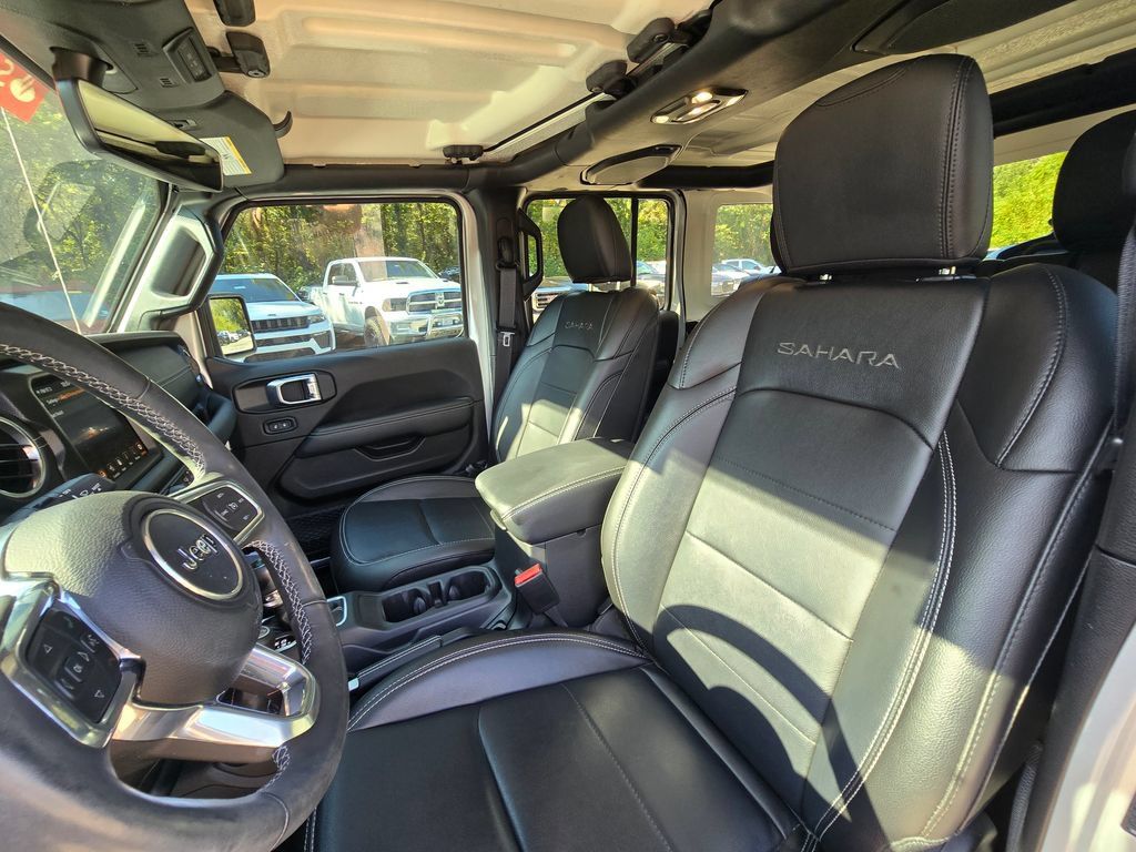 Used 2023 Jeep Wrangler Unlimited Sahara w/ Cold Weather Group AWD/4WD image 24