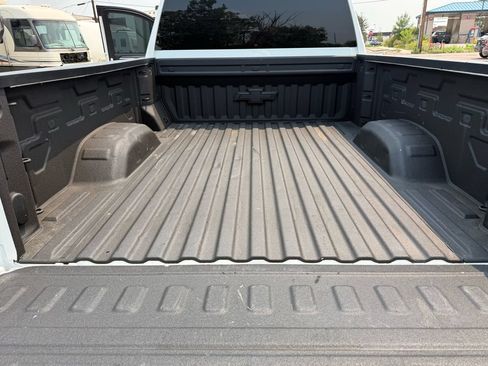 Used 2024 Chevrolet Silverado 2500 LT AWD/4WD image 24