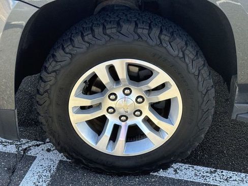 Used 2019 Chevrolet Tahoe LT image 28