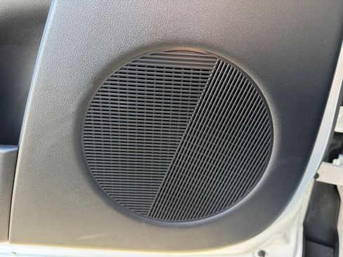 New 2025 Hyundai Ioniq 5 SE image 19