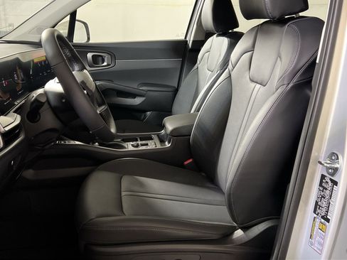 New 2026 Kia Sorento S image 11