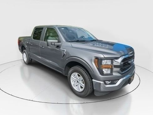 Used 2023 Ford F150 XLT image 3