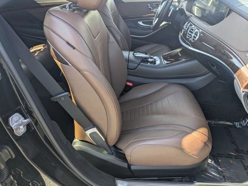 Used 2019 Mercedes-Benz S 560 4MATIC Sedan image 22
