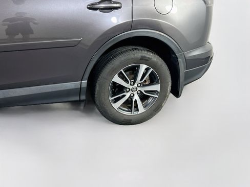 Used 2018 Toyota RAV4 XLE w/ Plus Extra Value Package AWD/4WD image 29