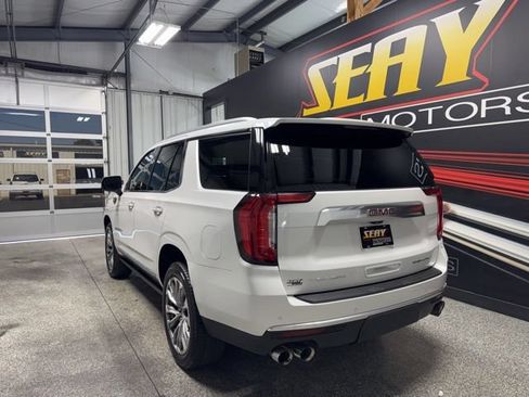 Used 2021 GMC Yukon Denali w/ Denali Premium Package AWD/4WD image 22