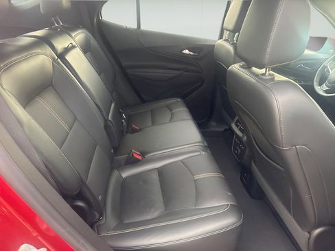 Used 2023 Chevrolet Equinox Premier image 18