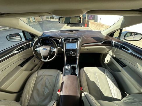 Used 2017 Ford Fusion Energi Platinum image 21