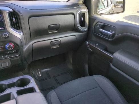Used 2021 Chevrolet Silverado 1500 LT image 18