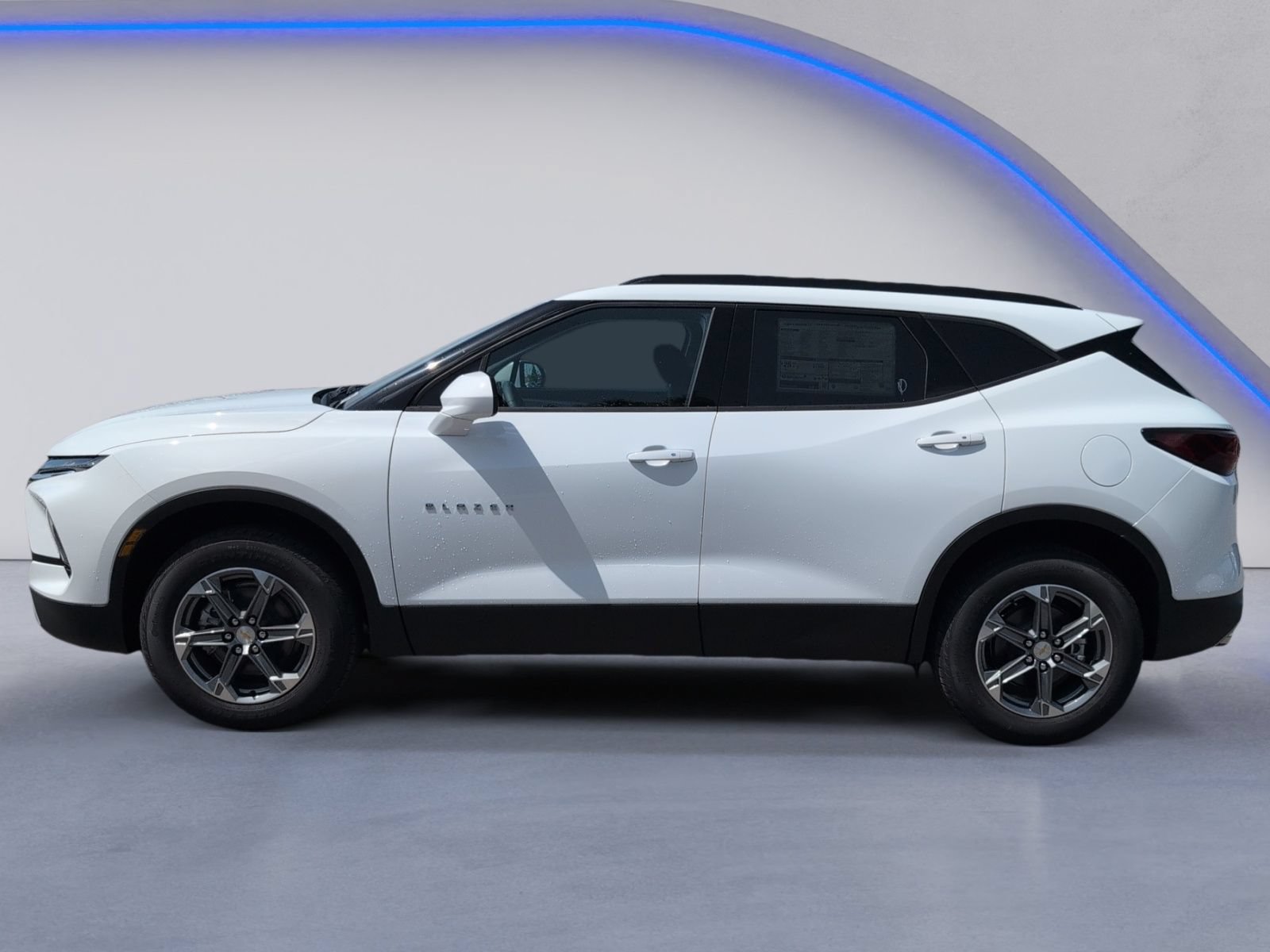 New 2026 Chevrolet Blazer LT w/ Convenience Package FWD image 5