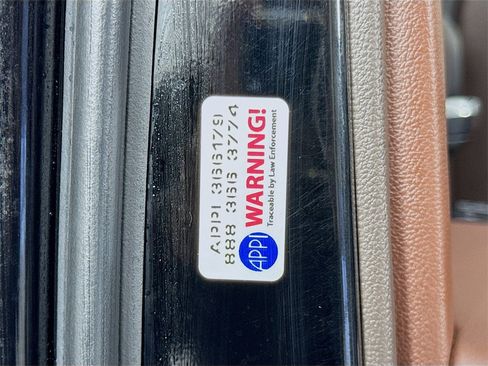 Used 2015 Chevrolet Silverado 3500 High Country image 42