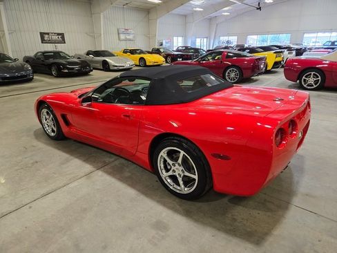 Used 2001 Chevrolet Corvette Convertible w/ Preferred Equipment Group2 image 37