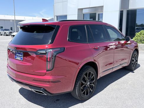 Used 2024 Cadillac XT6 Sport w/ Technology Package AWD/4WD image 6