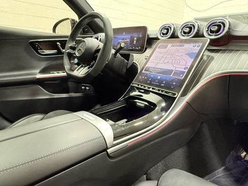 Used 2024 Mercedes-Benz C 63 AMG S image 28