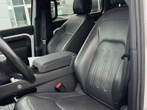 Used 2022 Land Rover Defender 110 SE AWD/4WD image 10