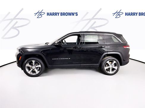 New 2026 Jeep Grand Cherokee Limited w/ Trailer Tow Package AWD/4WD image 29