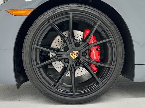 Used 2025 Porsche 718 Cayman S RWD image 9