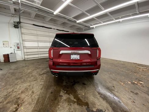 Used 2024 GMC Yukon Denali w/ Advanced Technology Package image 5