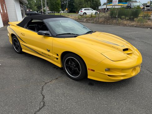 Used 2002 Pontiac Firebird Trans Am RWD image 30