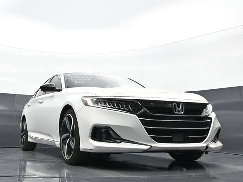 Used 2022 Honda Accord Sport image 28