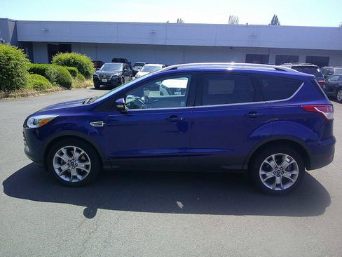 Used 2015 Ford Escape Titanium AWD/4WD image 2