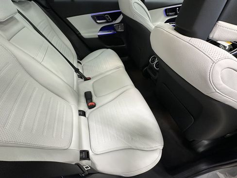 New 2026 Mercedes-Benz GLC 300 image 18