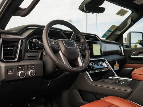 New 2026 GMC Sierra 3500 Denali Ultimate AWD/4WD image 17