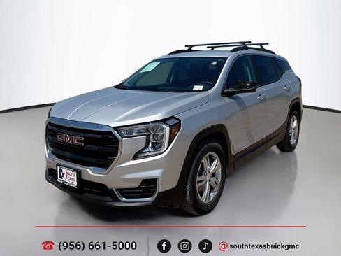 Used 2022 GMC Terrain SLE w/ Driver Convenience Package FWD image 3