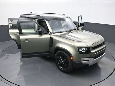 Used 2020 Land Rover Defender 110 HSE AWD/4WD image 30