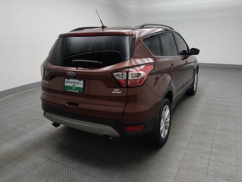 Used 2018 Ford Escape SE w/ Ford Safe & Smart Package FWD image 9