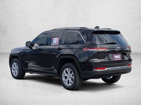 Used 2022 Jeep Grand Cherokee Limited image 7