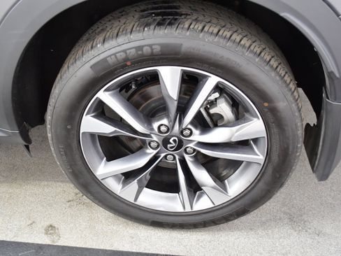 Used 2023 INFINITI QX60 Luxe w/ Performance Audio Package image 39