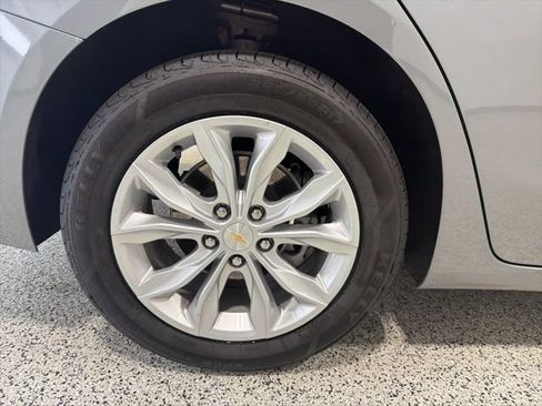 Used 2024 Chevrolet Malibu LT image 38