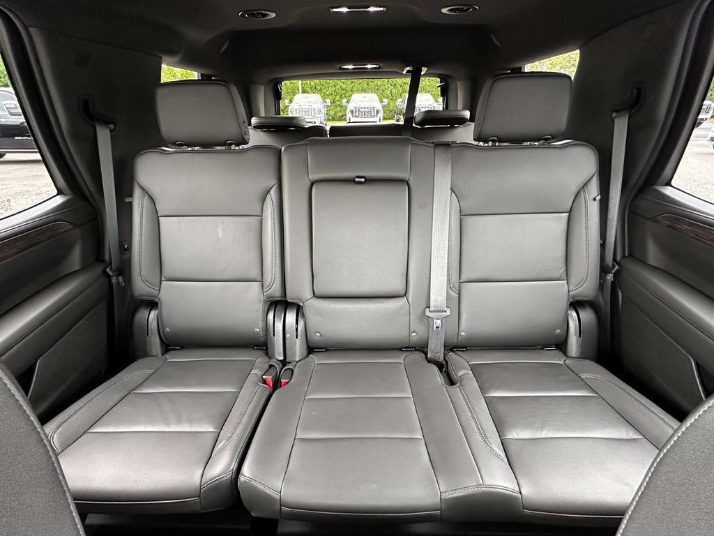 Used 2023 Chevrolet Tahoe LT w/ Luxury Package AWD/4WD image 29