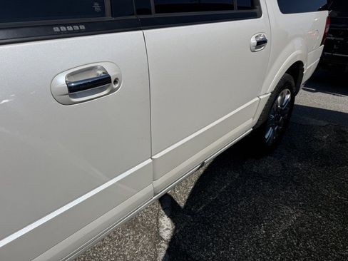 Used 2012 Ford Expedition EL Limited AWD/4WD image 5