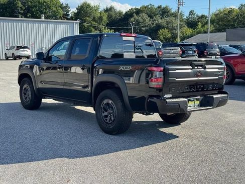 Used 2026 Nissan Frontier PRO-4X AWD/4WD image 5