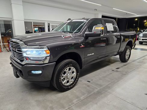 Used 2024 RAM 2500 Laramie w/ Safety Group AWD/4WD image 2