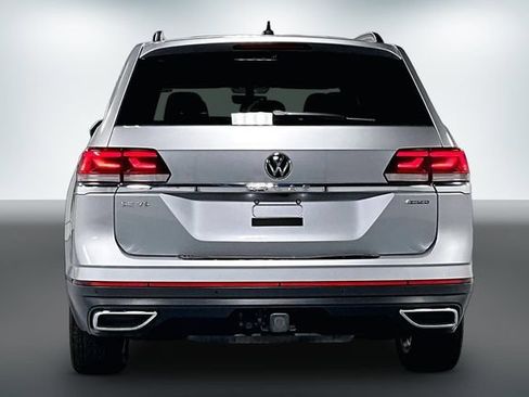 Used 2023 Volkswagen Atlas SE AWD/4WD image 6