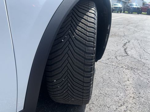 Used 2022 Tesla Model X image 57